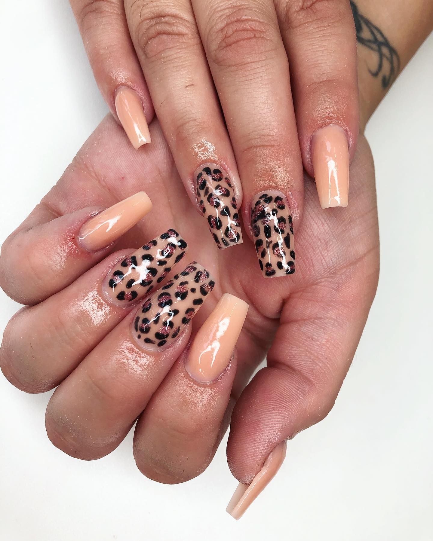 Acrylic Leopard Print Nails