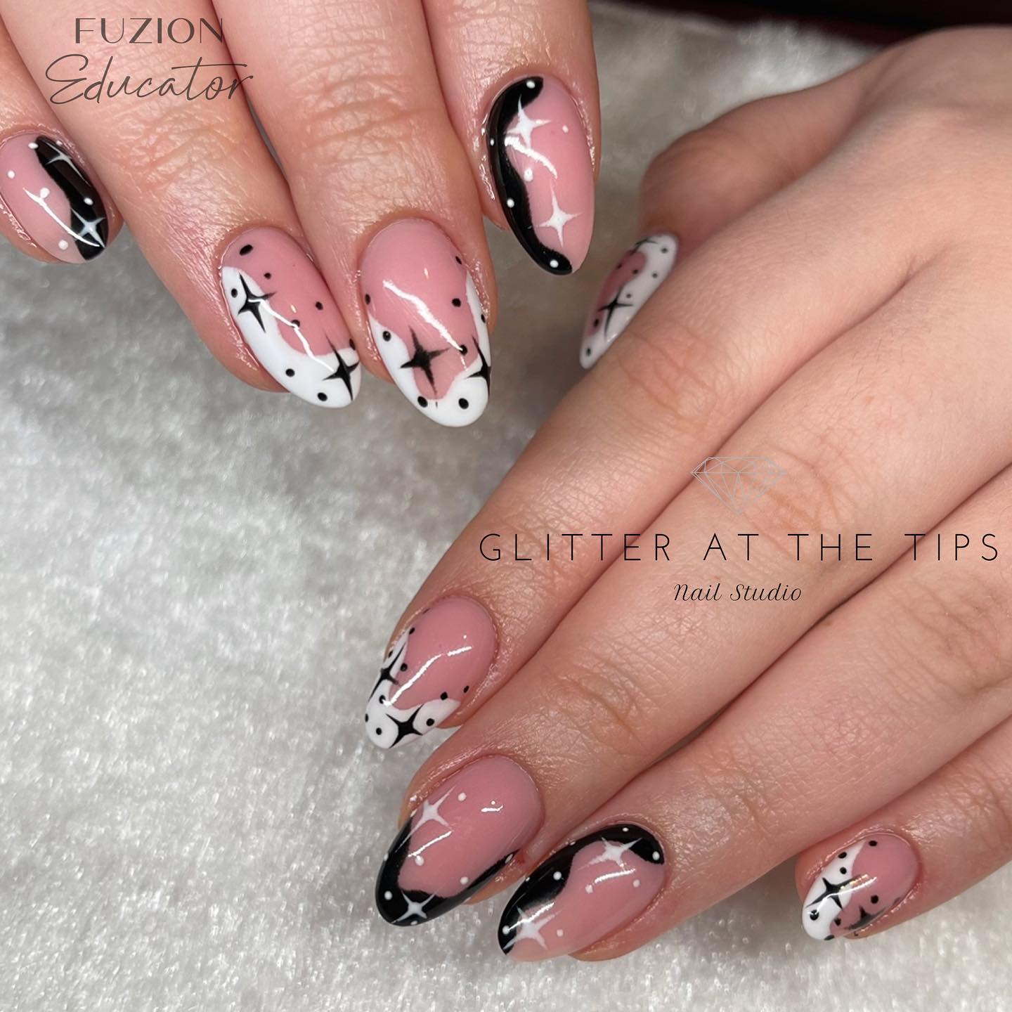 Black and Pearl Tips