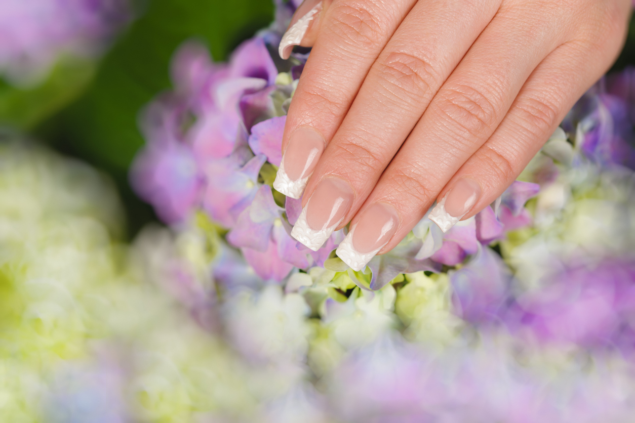 Classic French Tip Acrylic Nails