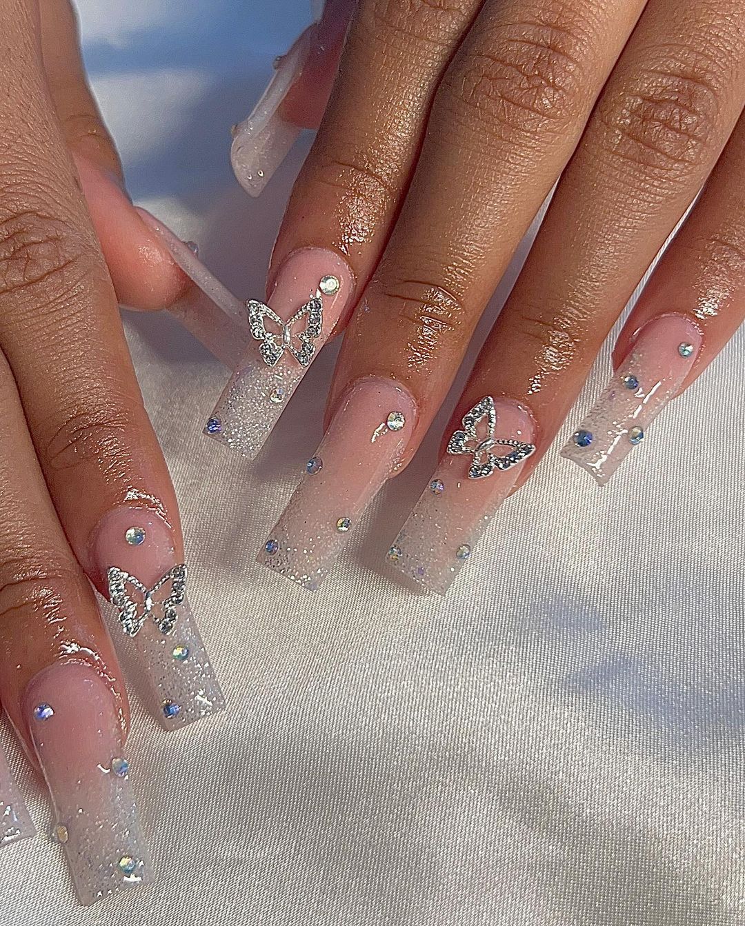 Clear Acrylic Nails With Diamonds