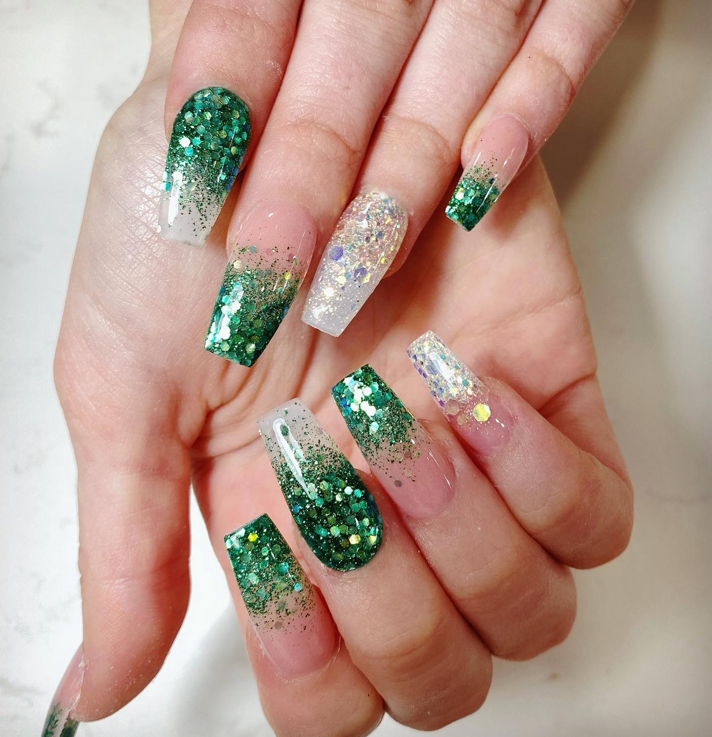 Cute Emerald Green Nails