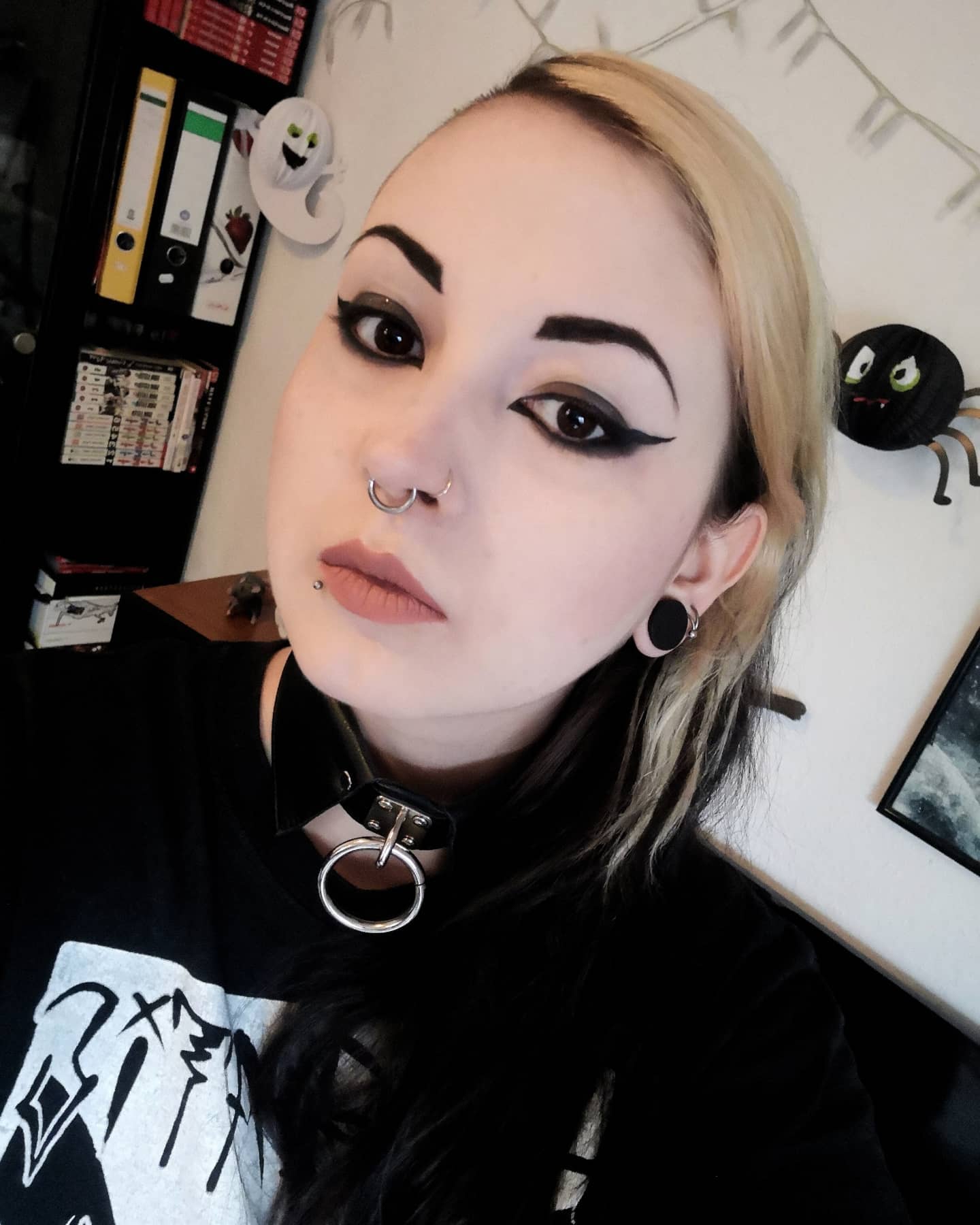 Cute Goth Eyeliner Looks