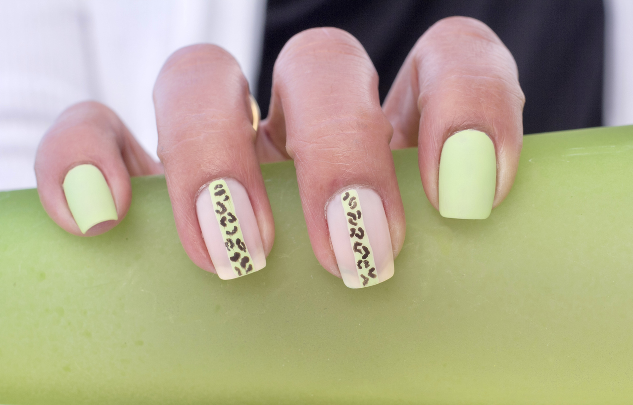 Cute Olive Green Nails