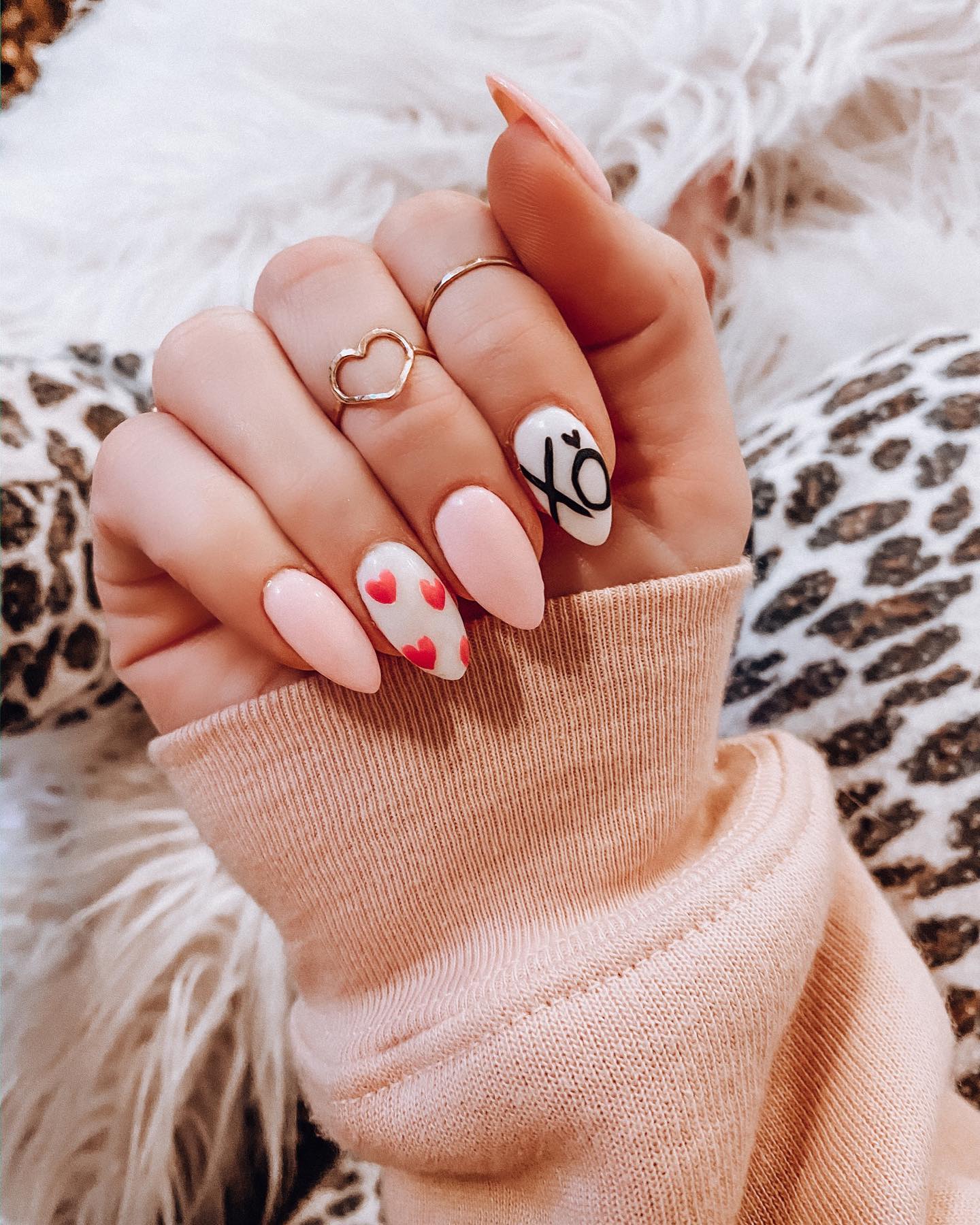 Cute Valentine’s Nails