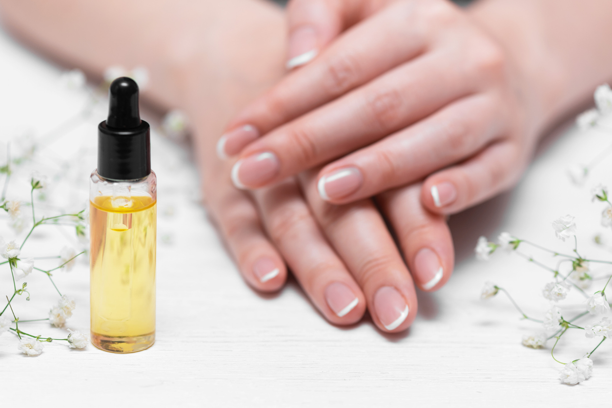 10 Best Cuticle Oils in 2024 for Healthy Nails + Key Benefits