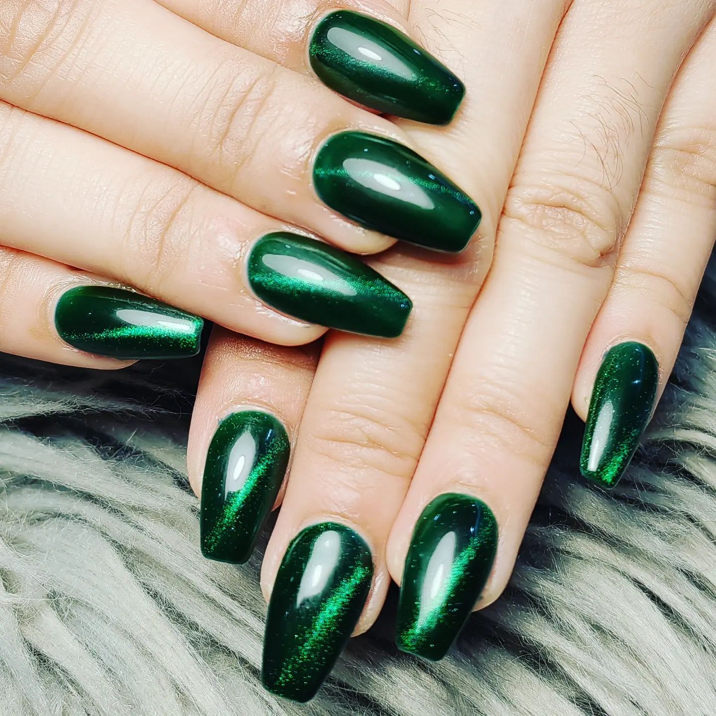 Dark Green Nails