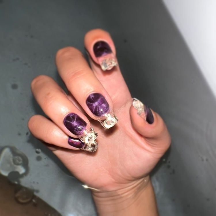 Dark Purple Cat Eye Nails