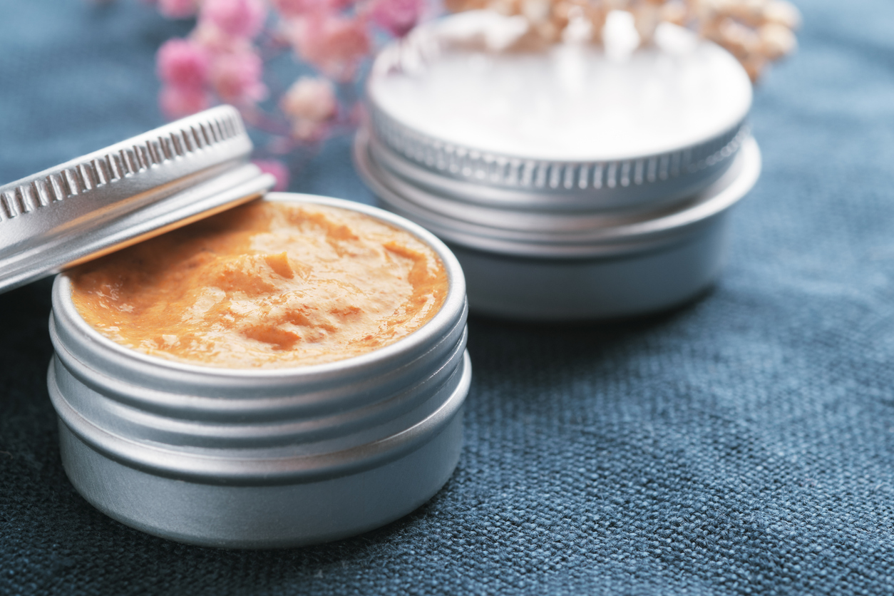 14 Easy DIY Lip Scrub Recipes You Can Make at Home