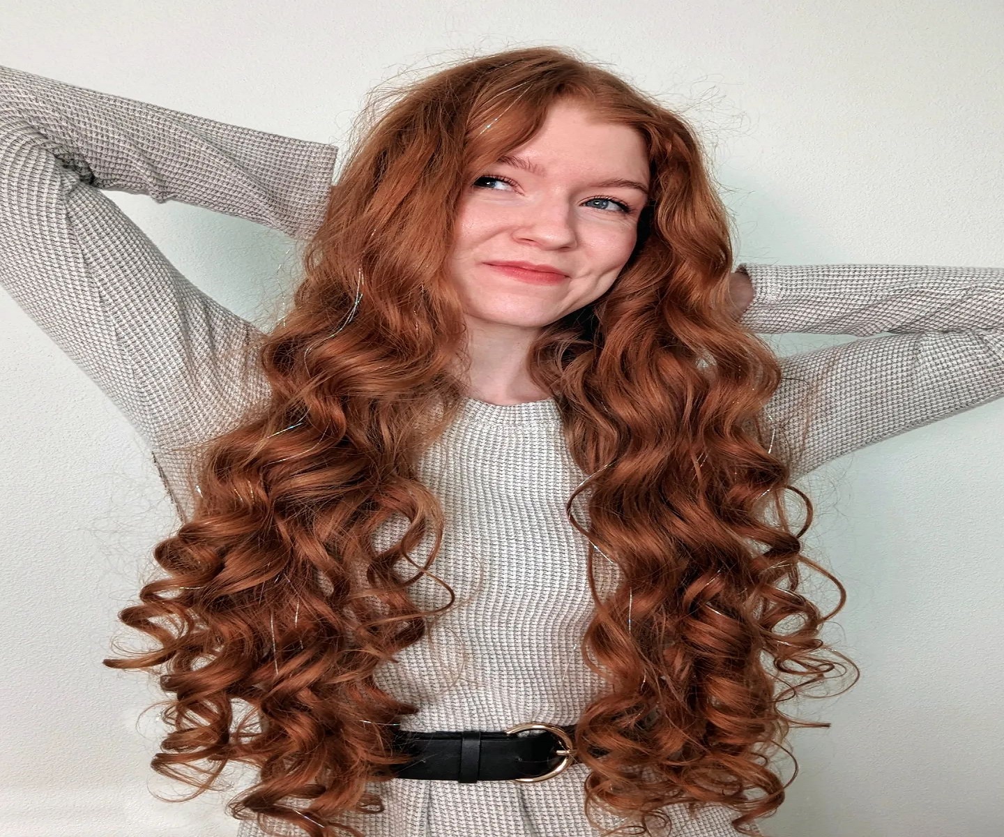 Hair Tinsel In Curly Hair