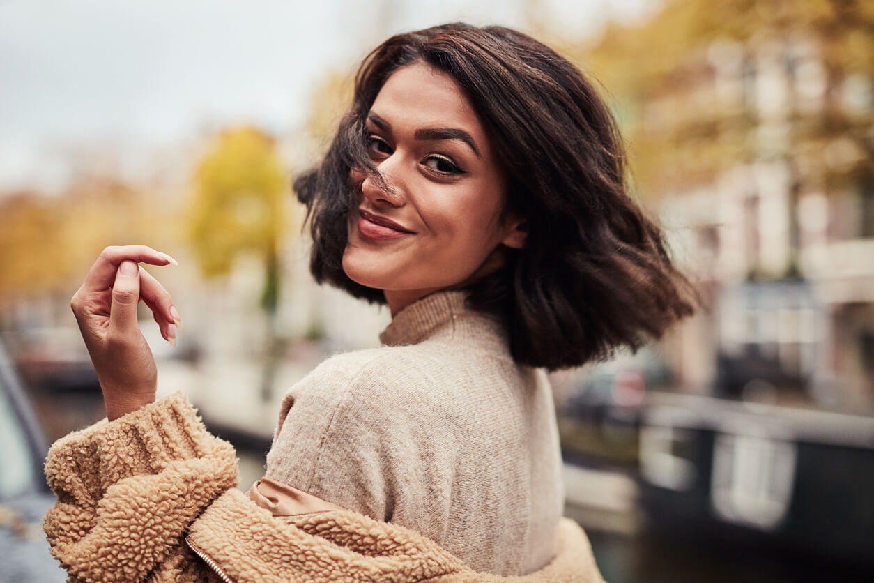 Hairstyles for Wide-Set Eyes