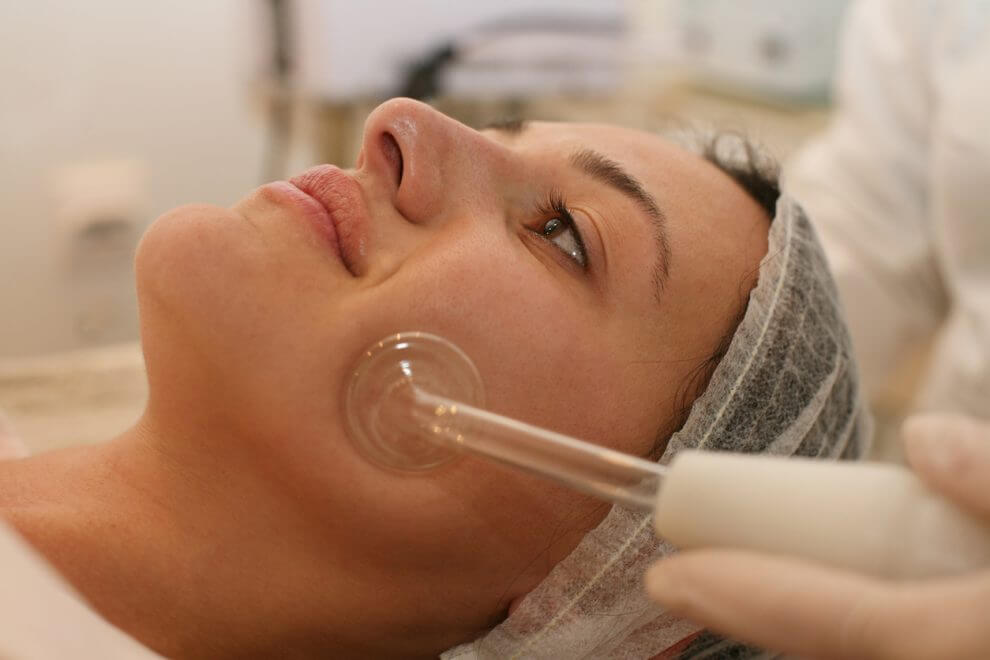 5 Best High Frequency Wand Picks in 2024 + Key Benefits