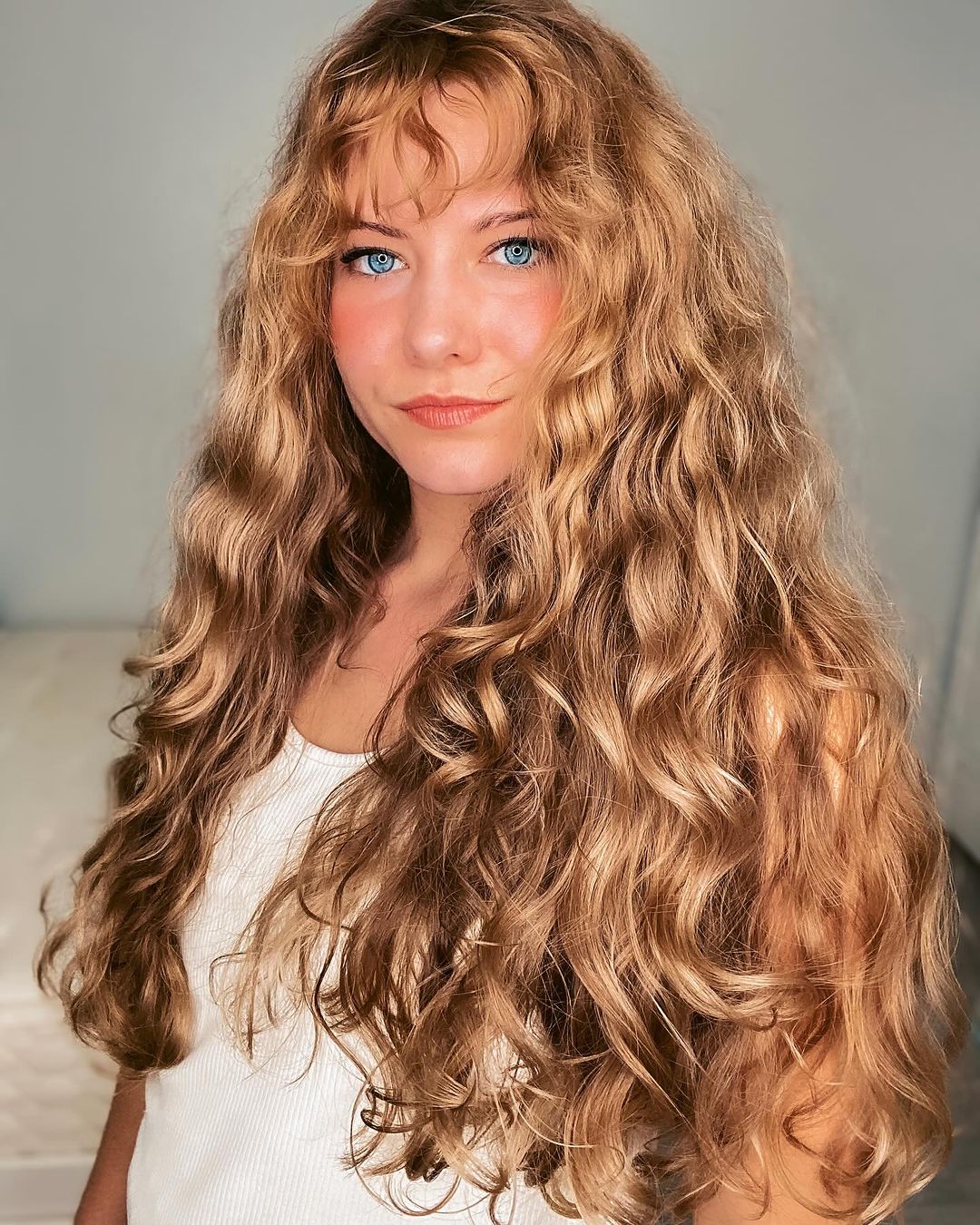 How To Get Fluffy Wavy Hair