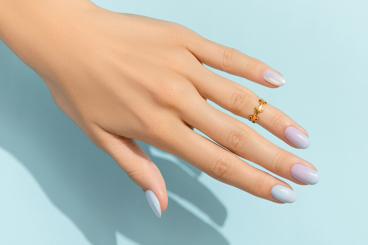 How to Pastel Fade Nails