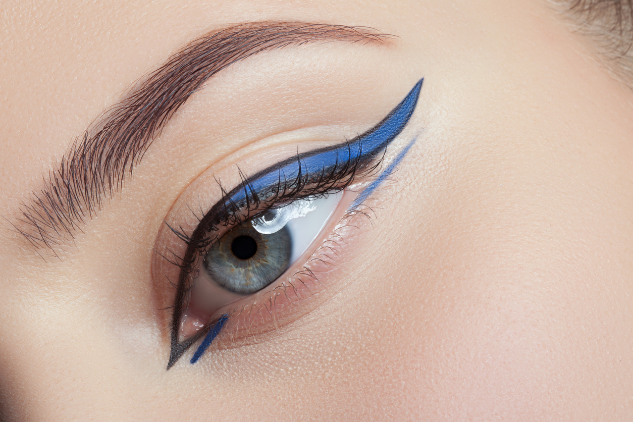 How to Wear Blue Eyeliner