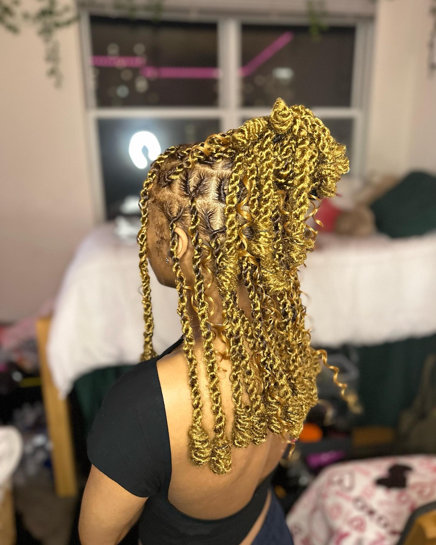 Invisible Locs With Color