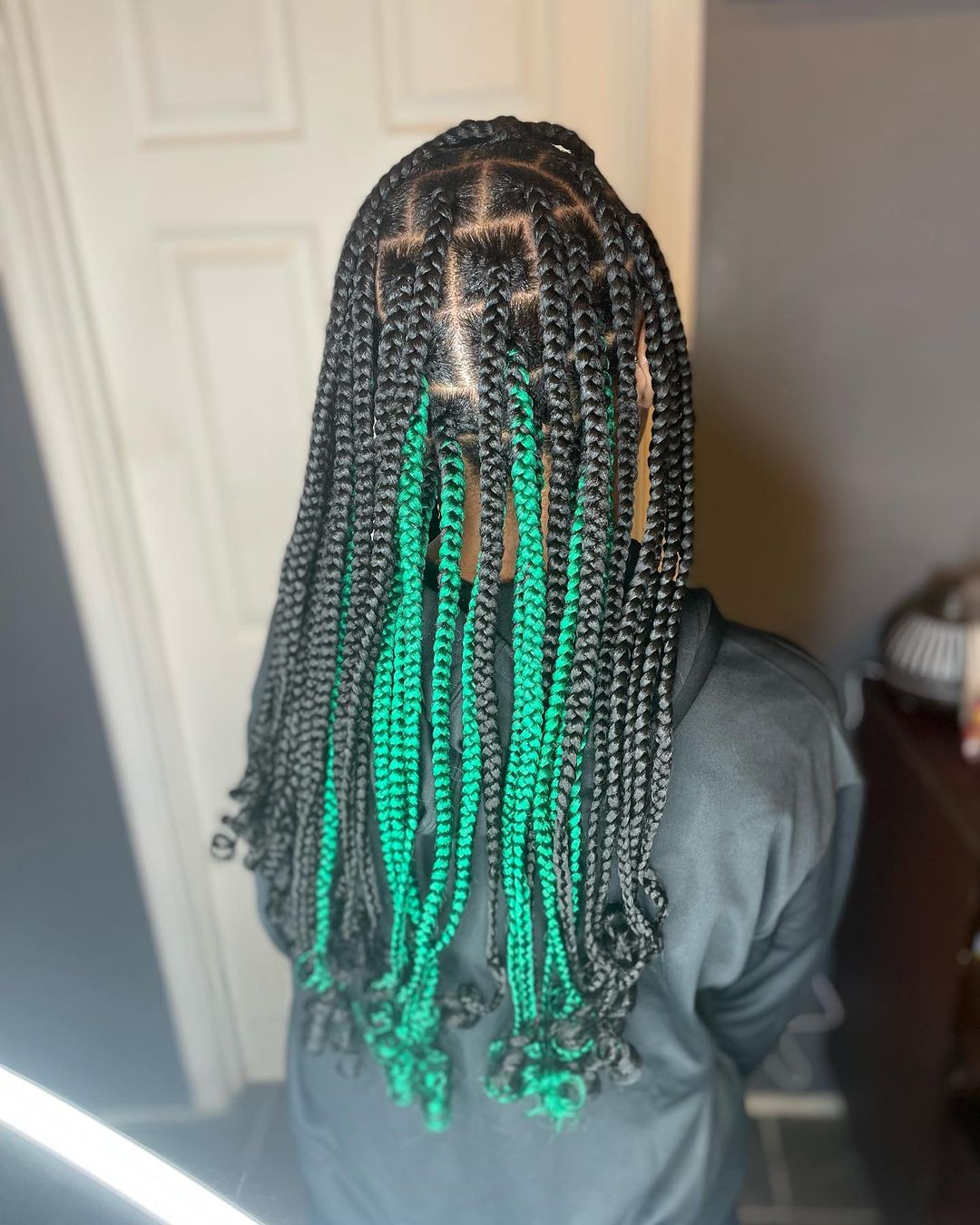 Knotless Braids with Colored Curls