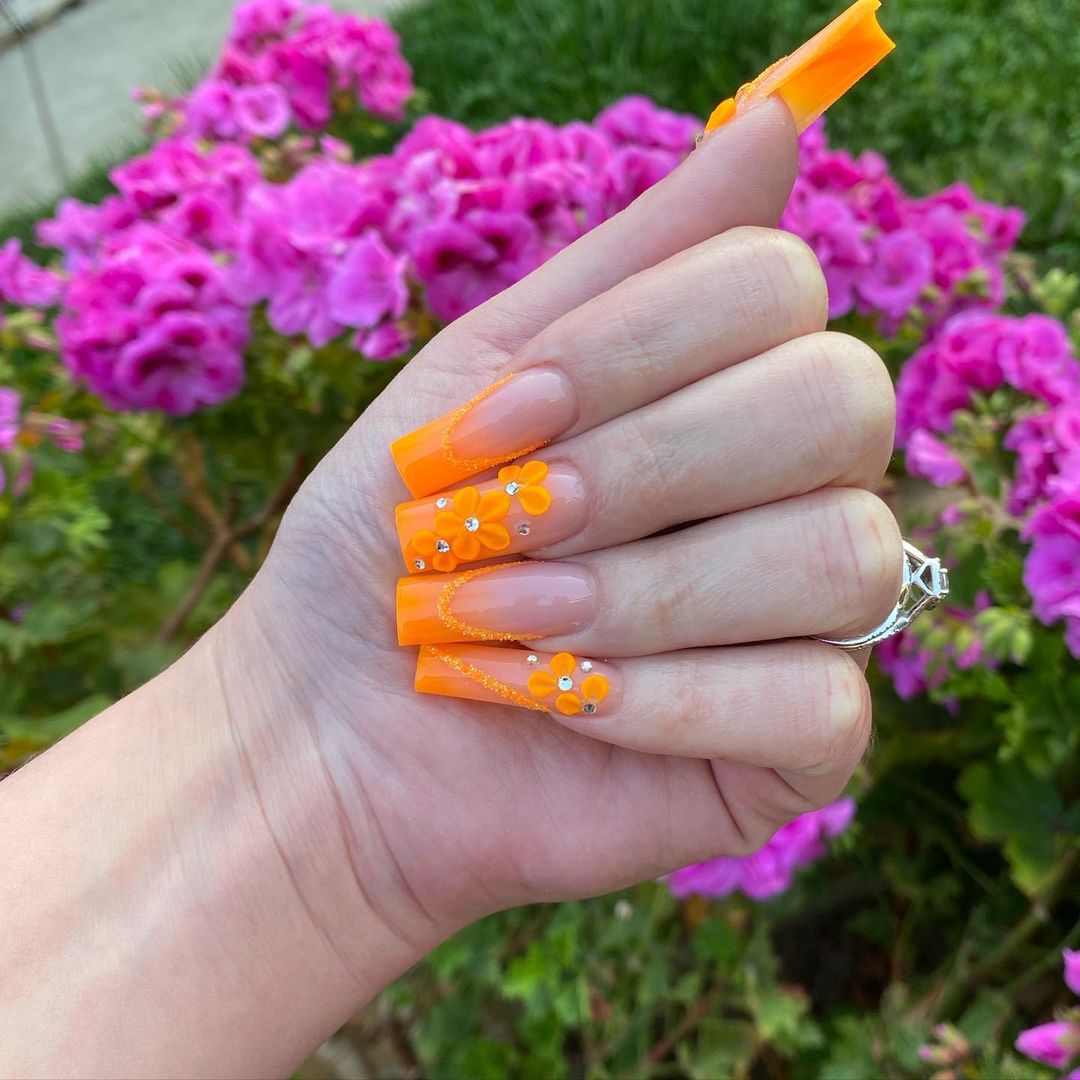 Light Orange Fall Nails