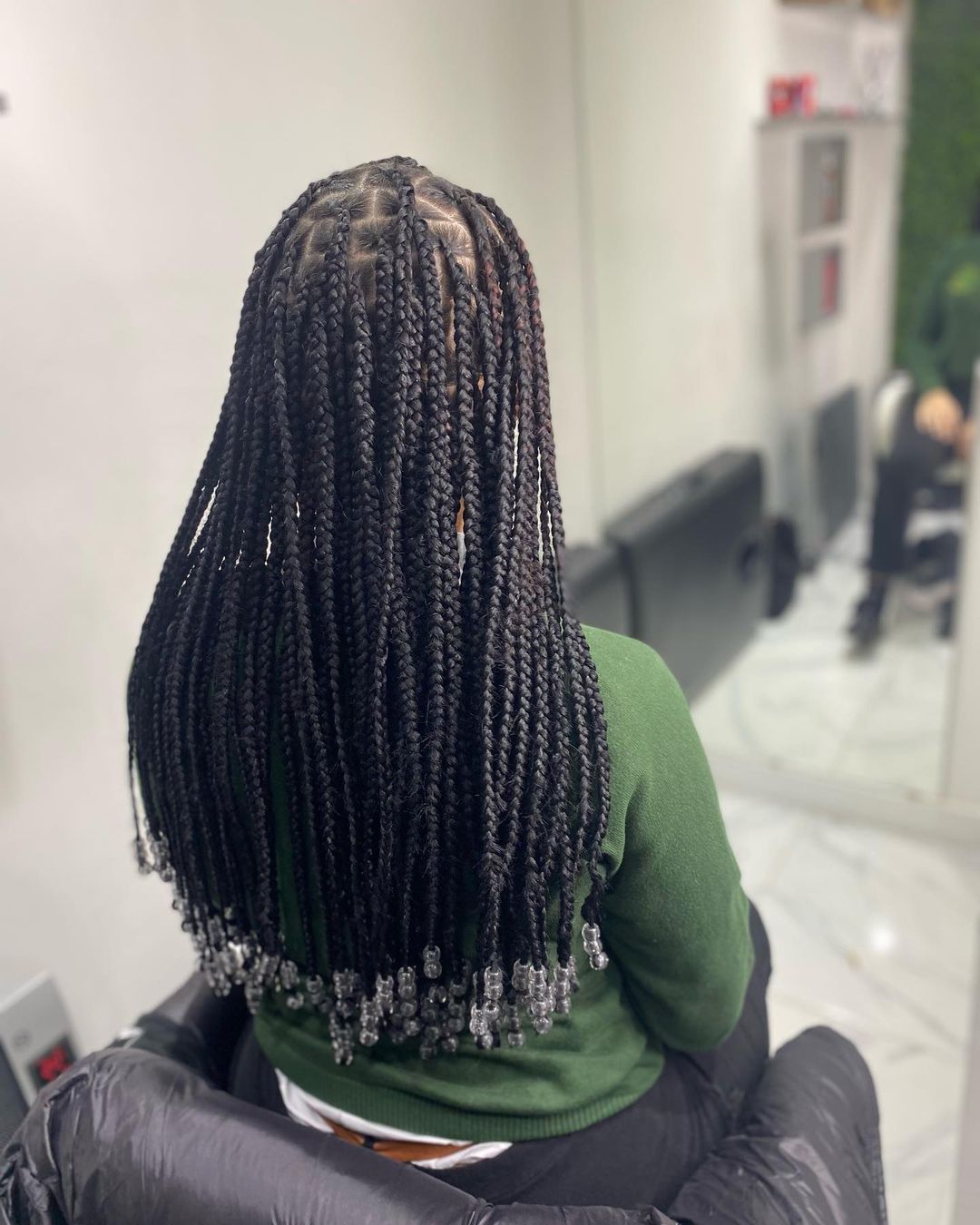 Long Knotless Braids with Beads