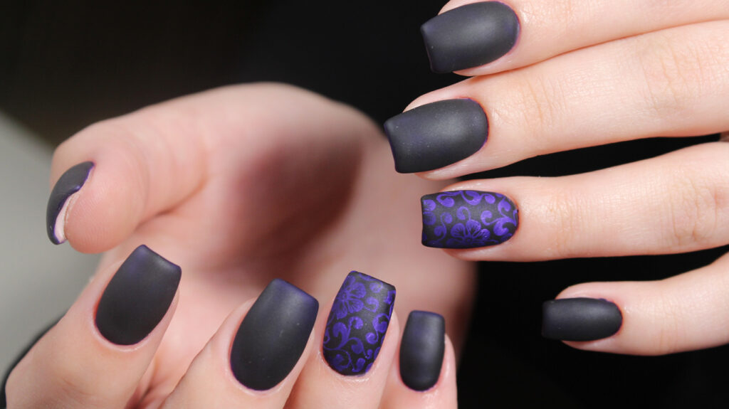 16 Trending Matte Black Nails to Try