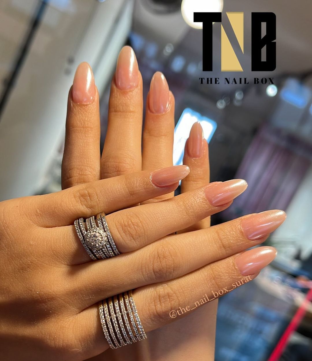 Nude Pearl Nails