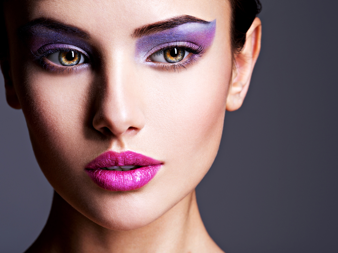 17 Stunning Purple Eyeliner Looks & Products