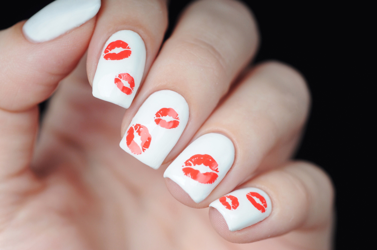 20 Trending Red and White Nails to Attract Love