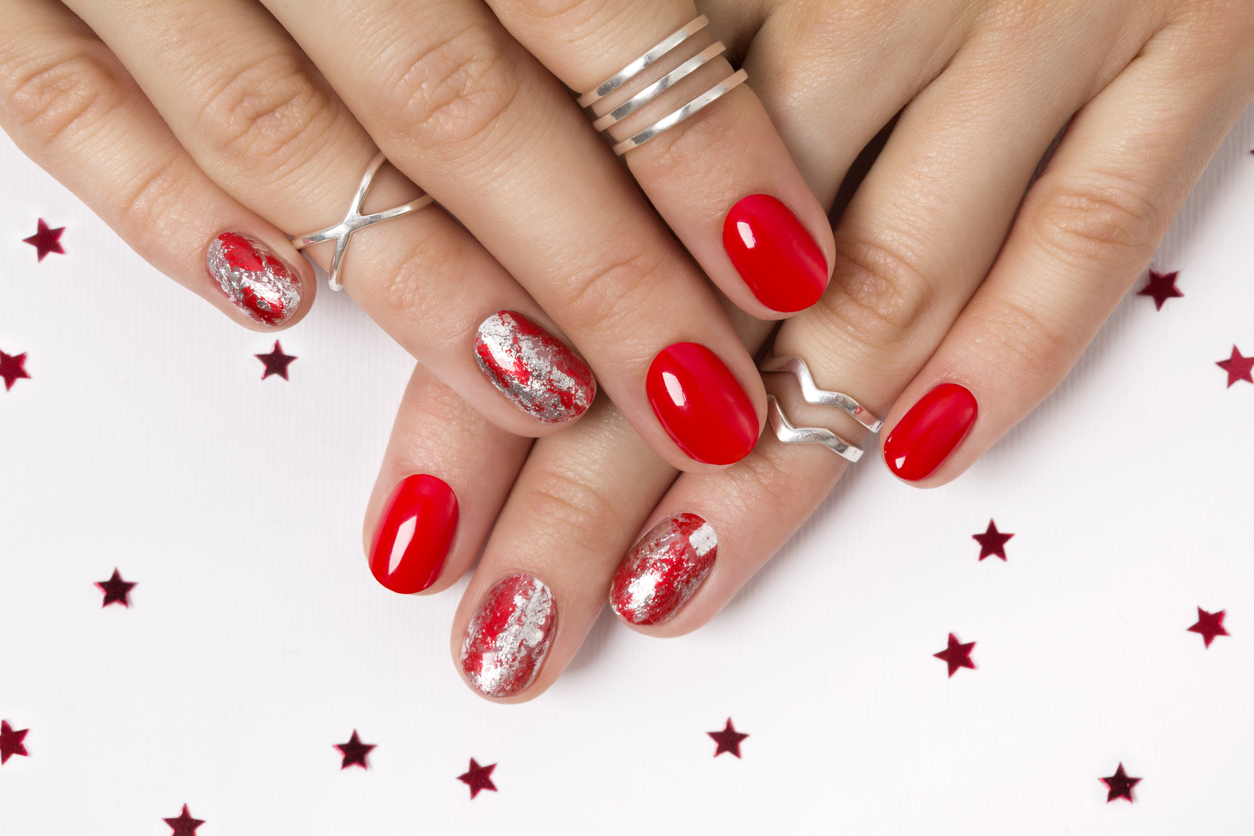 Simple Christmas Nails