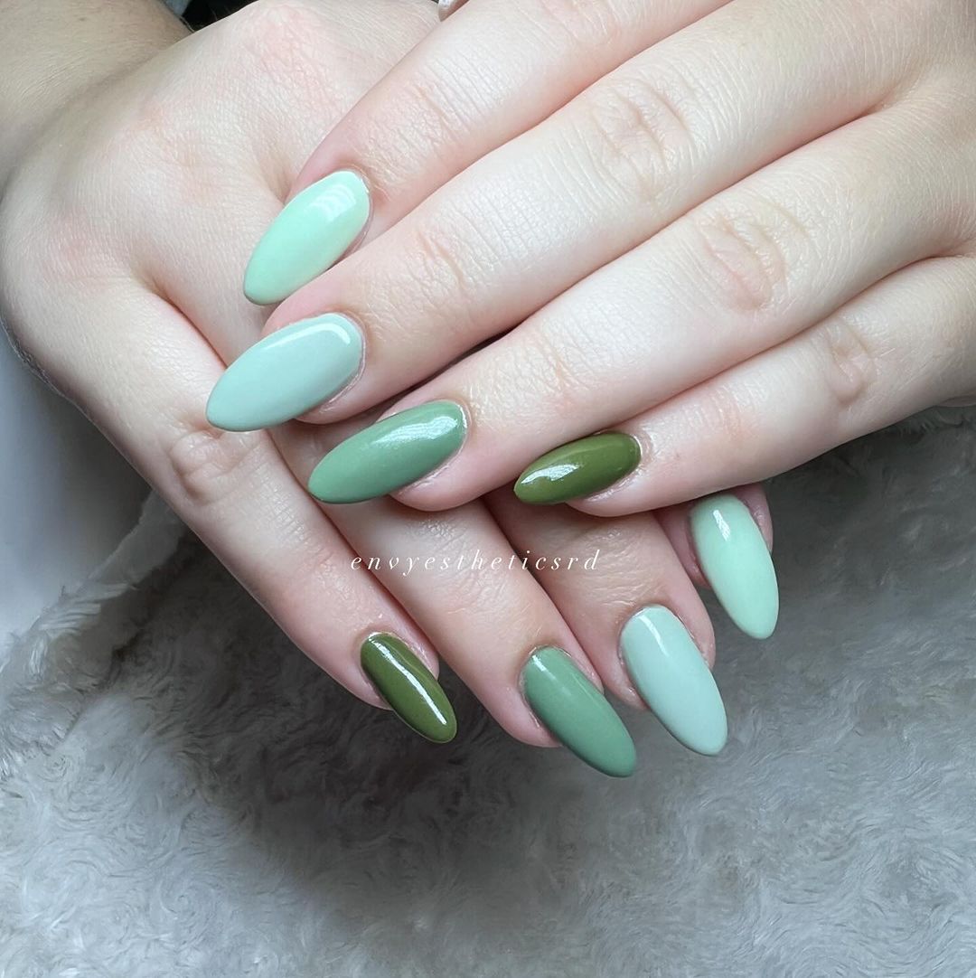 Simple St Patrick's Day Nails