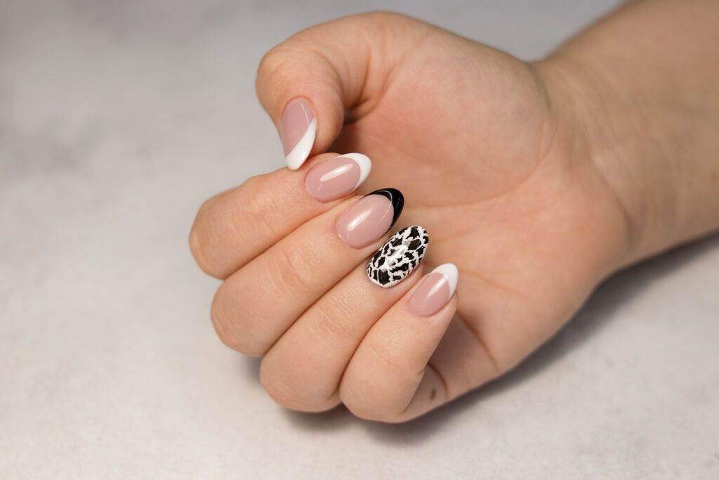 30 Best Black and White Nails to Rock Your World