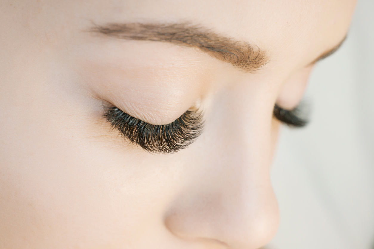 Tips for Styling Your Classic Lashes
