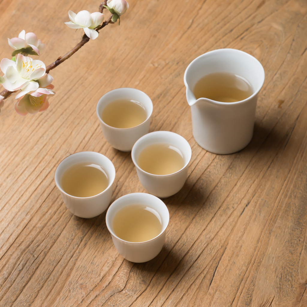White Tea Shot Guide: Ingredients, How to Make, Benefits & More